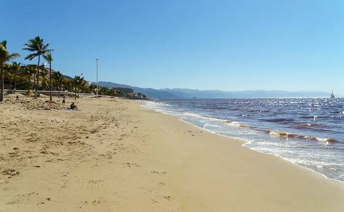 4 Free Things to do in Puerto Vallarta - Outsidevibes Puerto Vallarta Beach Mexico