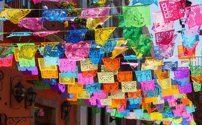 22 Photos of Guanajuato City - Outsidevibes Guanajuato City Painted Streets Mexico