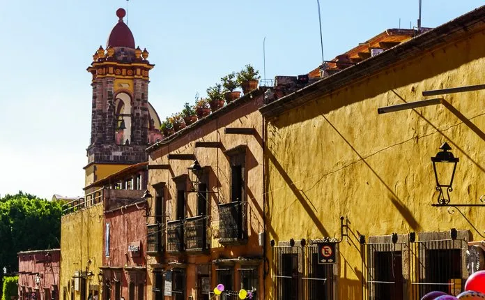 San Miguel de Allende in 19 Photos - Outsidevibes San Miguel de Allende painted streets Mexico