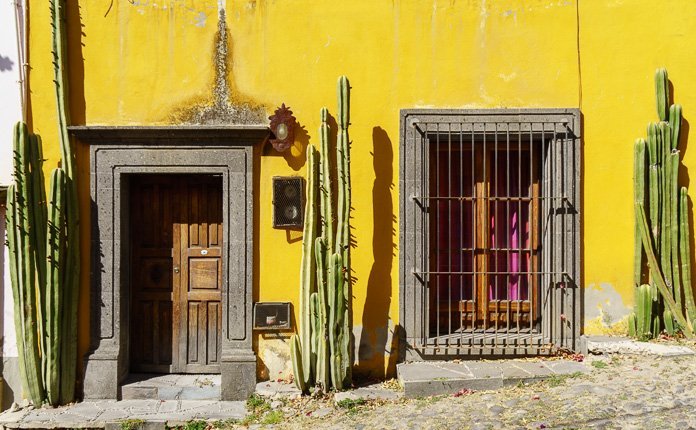 San Miguel de Allende painted streets Mexico