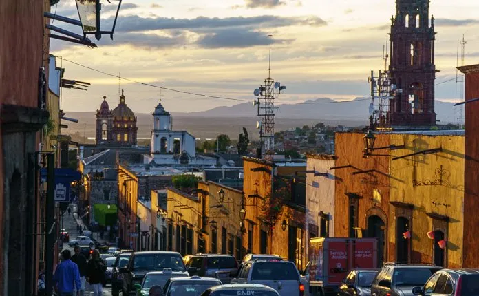 San Miguel de Allende in 19 Photos - Outsidevibes San Miguel de Allende painted streets Mexico