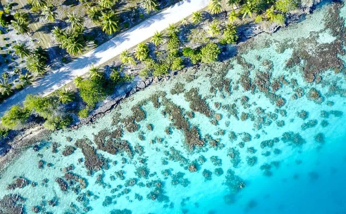 Snorkeling Fakarava