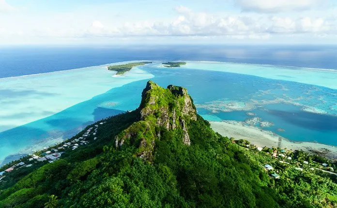 Hiking Mount Teurafaatiu