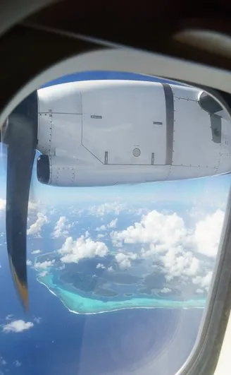 Flying French Polynesia Islands
