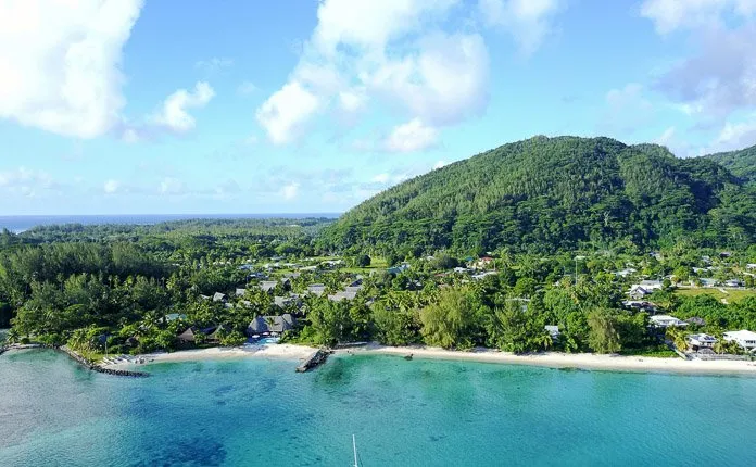 Backpacking the Society Islands on a Budget - Outsidevibes Fare Huahine French Polynesia