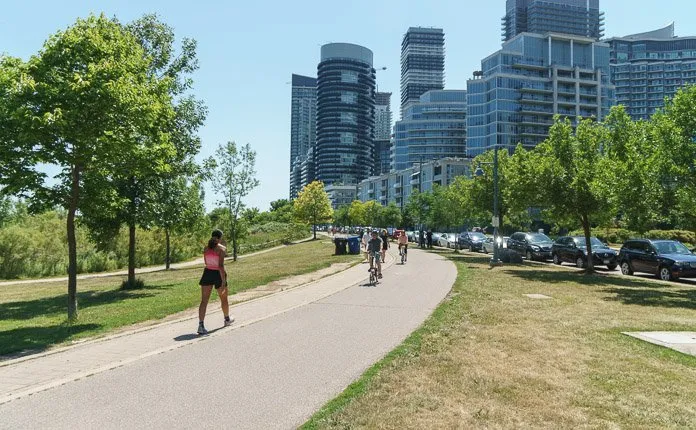 Toronto Waterfront Cycling Trail - Outsidevibes Toronto Waterfront Cycling Trail