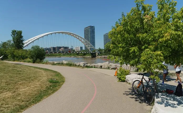 Toronto Waterfront Cycling Trail - Outsidevibes Humber Bay Park Toronto