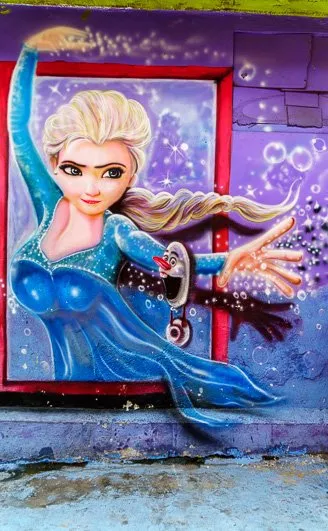 Frozen Artwork Kampung Tridi