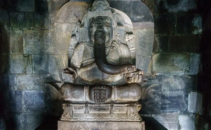 Visiting Prambanan Without a Tour - Outsidevibes Pramabana Temple Yogyakarta Indonesia