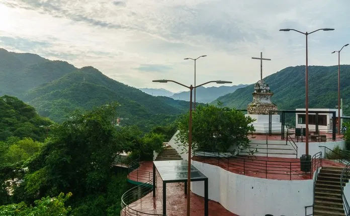 Puerto Vallarta Cross Hike