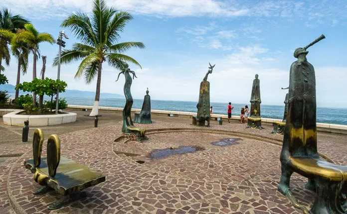 uerto Vallarta's Malecon area is a must see when visiting this destination city. Located along the Pacific Ocean front the Malecon stretches for 12 blocks, almost a mile long, and is full of spectacular artwork, shops, stands, bars and restaurants. On any day of the week you will find something happening along Puerto Vallarta's Malecon.